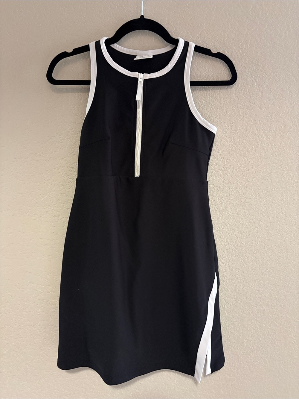 Black and White Sleeveless Zip-Front Dress